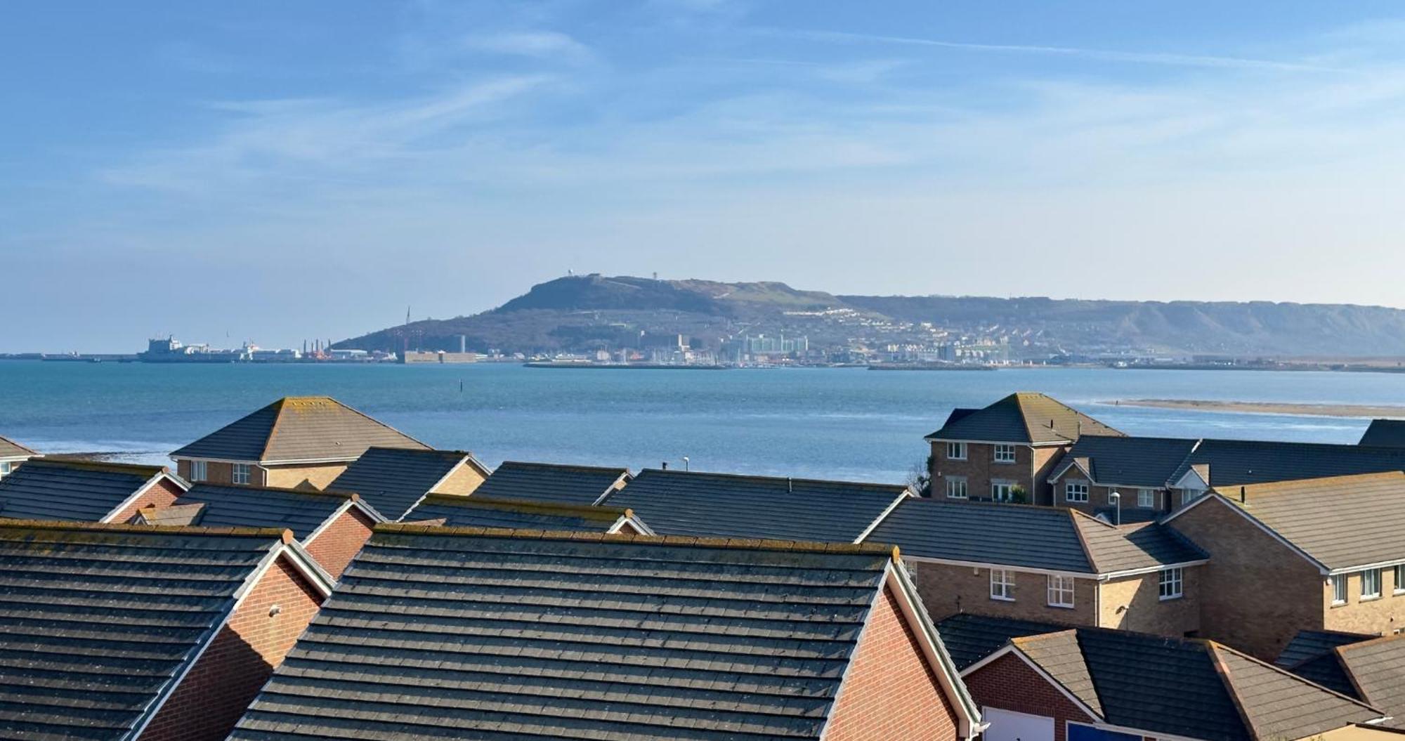 Chalkhill View - Idyllic Sea Views Parking Villa Wyke Regis Kültér fotó